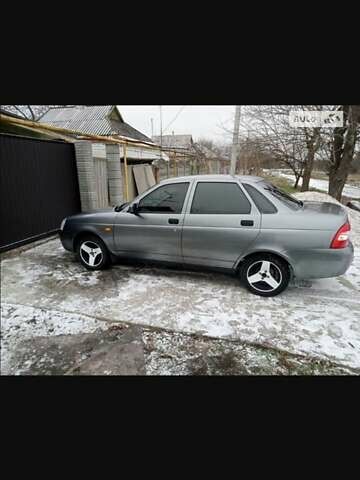 Серый ВАЗ 2170 Priora, объемом двигателя 1.6 л и пробегом 250 тыс. км за 3000 $, фото 4 на Automoto.ua