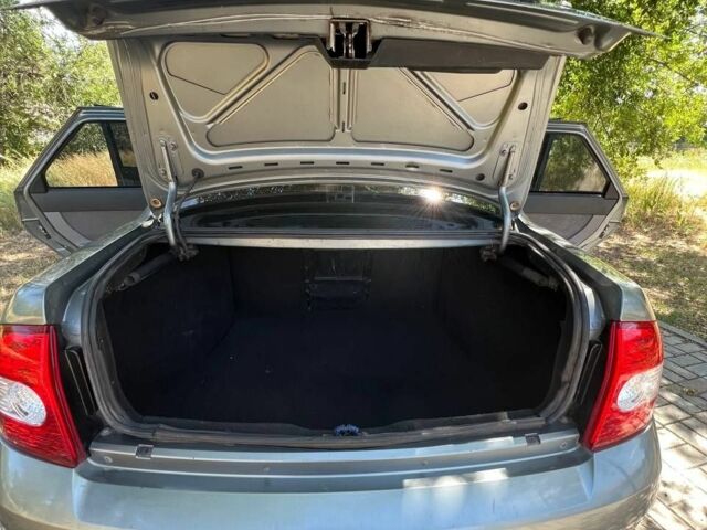 Серый ВАЗ 2170 Priora, объемом двигателя 1.6 л и пробегом 148 тыс. км за 1750 $, фото 5 на Automoto.ua