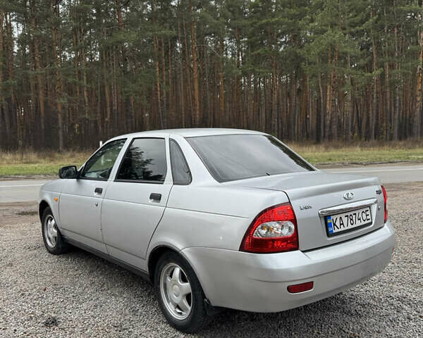 Серый ВАЗ 2170 Priora, объемом двигателя 1.6 л и пробегом 170 тыс. км за 2500 $, фото 5 на Automoto.ua