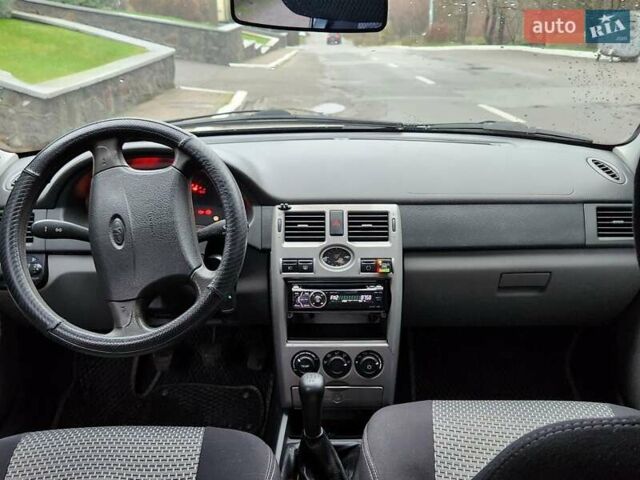 Серый ВАЗ 2170 Priora, объемом двигателя 1.6 л и пробегом 260 тыс. км за 2350 $, фото 4 на Automoto.ua