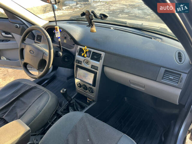Серый ВАЗ 2170 Priora, объемом двигателя 1.6 л и пробегом 112 тыс. км за 2850 $, фото 5 на Automoto.ua
