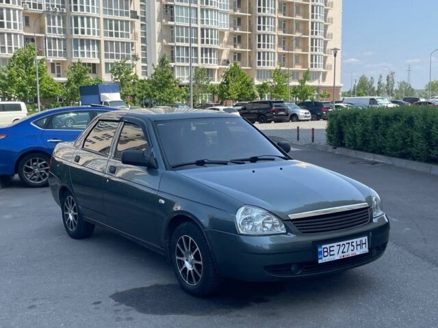 Серый ВАЗ 2170 Priora, объемом двигателя 1.6 л и пробегом 180 тыс. км за 3550 $, фото 4 на Automoto.ua