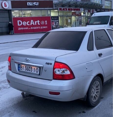 Серый ВАЗ 2170 Priora, объемом двигателя 1.6 л и пробегом 3 тыс. км за 3800 $, фото 1 на Automoto.ua
