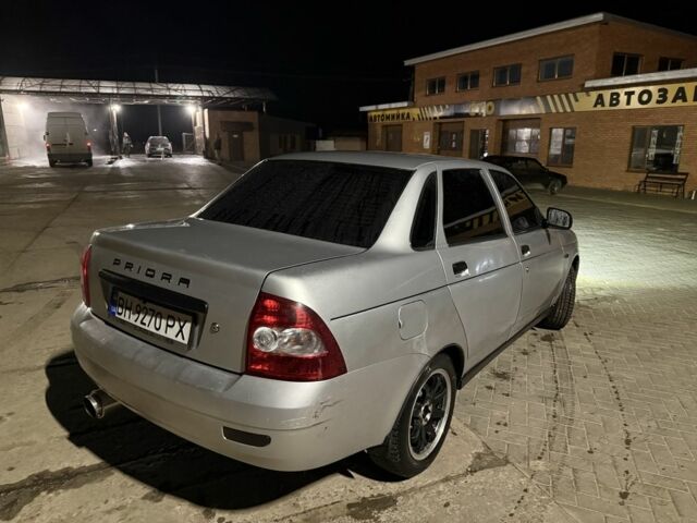 Серый ВАЗ 2170 Priora, объемом двигателя 1.6 л и пробегом 382 тыс. км за 2568 $, фото 4 на Automoto.ua