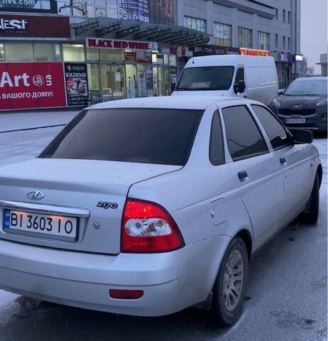 Серый ВАЗ 2170 Priora, объемом двигателя 1.6 л и пробегом 3 тыс. км за 3800 $, фото 4 на Automoto.ua