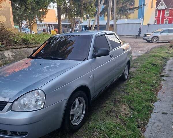 Серый ВАЗ 2170 Priora, объемом двигателя 1.6 л и пробегом 120 тыс. км за 2400 $, фото 3 на Automoto.ua