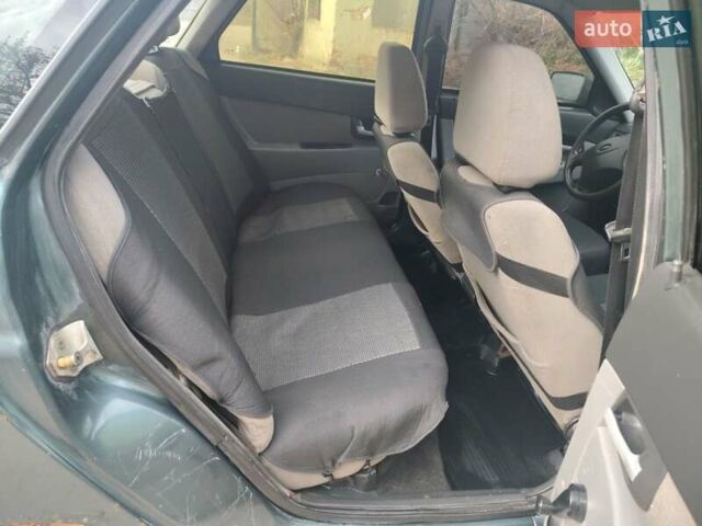 Сірий ВАЗ 2170 Priora, об'ємом двигуна 1.6 л та пробігом 289 тис. км за 950 $, фото 2 на Automoto.ua