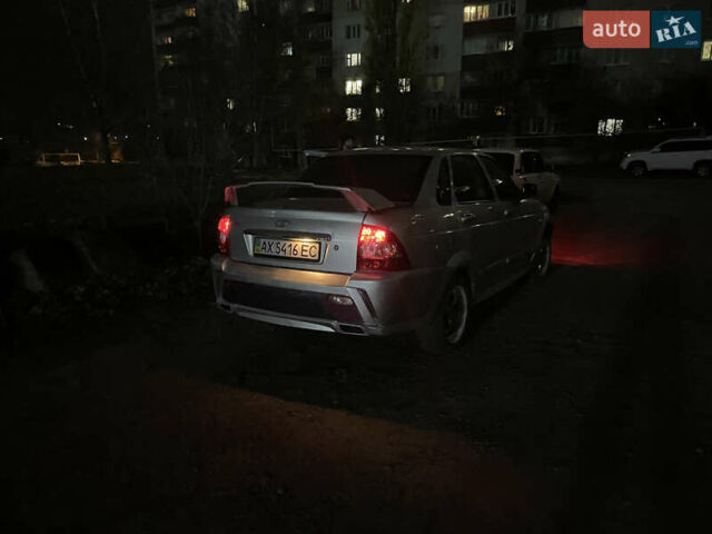 Серый ВАЗ 2170 Priora, объемом двигателя 1.6 л и пробегом 120 тыс. км за 2100 $, фото 11 на Automoto.ua