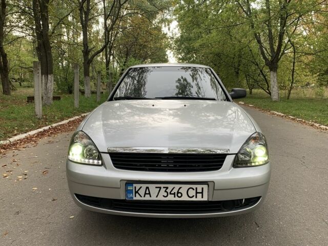 Сірий ВАЗ 2170 Priora, об'ємом двигуна 1.6 л та пробігом 200 тис. км за 1999 $, фото 9 на Automoto.ua