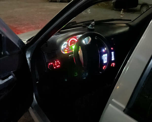 Серый ВАЗ 2170 Priora, объемом двигателя 1.6 л и пробегом 120 тыс. км за 2100 $, фото 17 на Automoto.ua