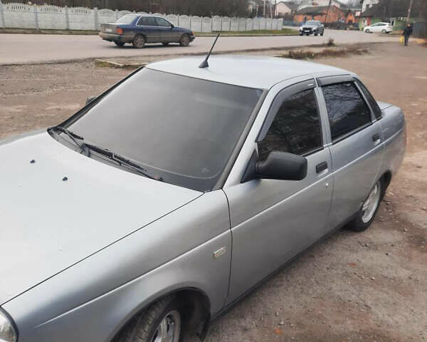 Сірий ВАЗ 2170 Priora, об'ємом двигуна 1.6 л та пробігом 125 тис. км за 2350 $, фото 1 на Automoto.ua