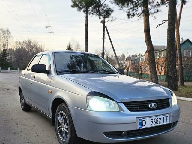 Серый ВАЗ 2170 Priora, объемом двигателя 1.6 л и пробегом 380 тыс. км за 2700 $, фото 2 на Automoto.ua