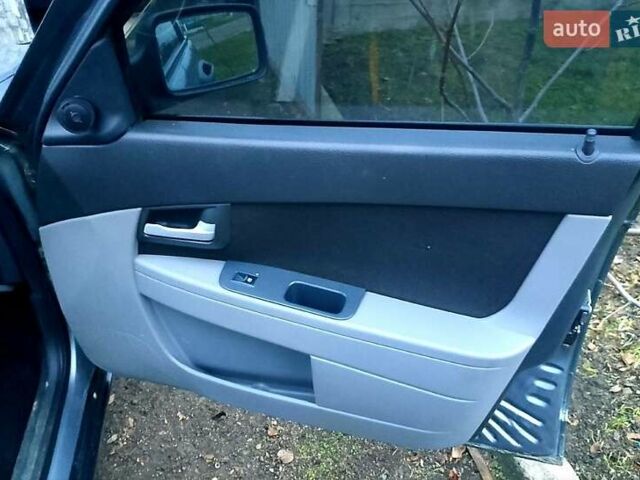 Серый ВАЗ 2170 Priora, объемом двигателя 1.6 л и пробегом 128 тыс. км за 2800 $, фото 9 на Automoto.ua