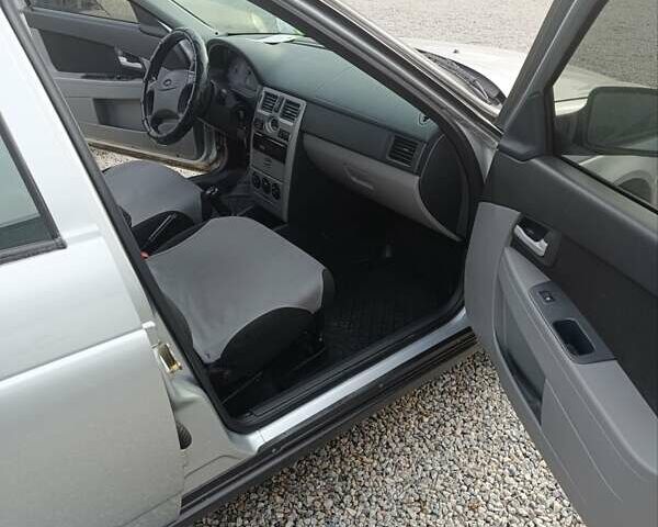 Сірий ВАЗ 2170 Priora, об'ємом двигуна 1.6 л та пробігом 144 тис. км за 3700 $, фото 4 на Automoto.ua