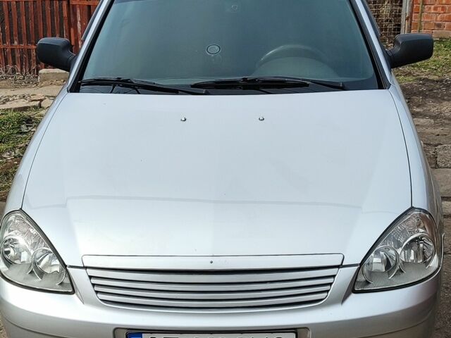 Серый ВАЗ 2170 Priora, объемом двигателя 1.6 л и пробегом 105 тыс. км за 3300 $, фото 2 на Automoto.ua