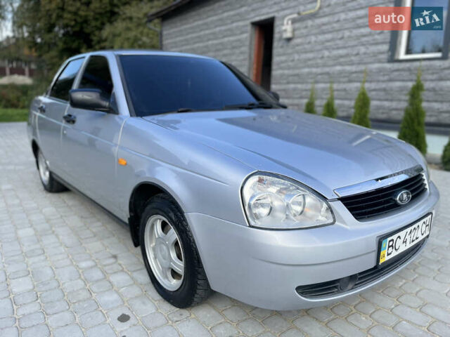 Серый ВАЗ 2170 Priora, объемом двигателя 0 л и пробегом 178 тыс. км за 2850 $, фото 4 на Automoto.ua