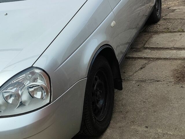 Серый ВАЗ 2170 Priora, объемом двигателя 1.6 л и пробегом 105 тыс. км за 3300 $, фото 5 на Automoto.ua