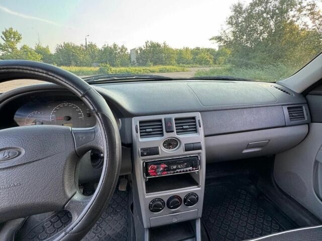 Серый ВАЗ 2170 Priora, объемом двигателя 0 л и пробегом 73 тыс. км за 3500 $, фото 1 на Automoto.ua