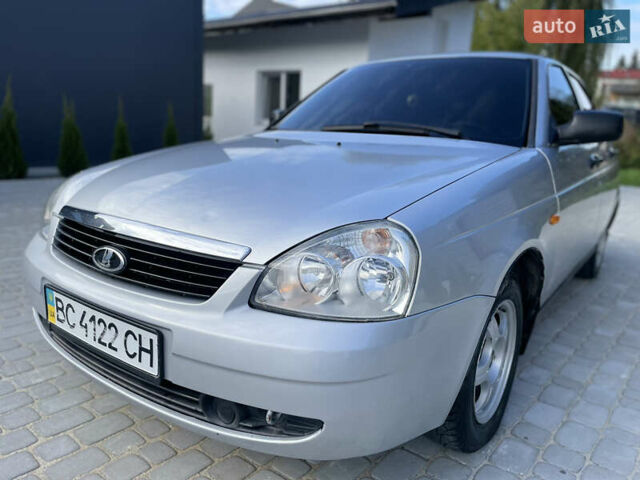 Серый ВАЗ 2170 Priora, объемом двигателя 0 л и пробегом 178 тыс. км за 2850 $, фото 2 на Automoto.ua