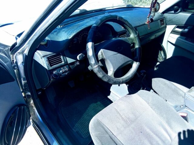 Сірий ВАЗ 2170 Priora, об'ємом двигуна 1.6 л та пробігом 300 тис. км за 1500 $, фото 3 на Automoto.ua