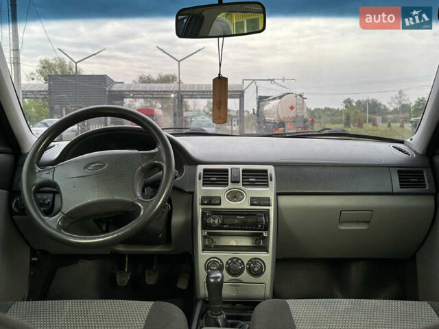Сірий ВАЗ 2170 Priora, об'ємом двигуна 1.6 л та пробігом 235 тис. км за 2700 $, фото 4 на Automoto.ua