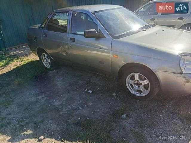 Сірий ВАЗ 2170 Priora, об'ємом двигуна 1.6 л та пробігом 200 тис. км за 1650 $, фото 1 на Automoto.ua