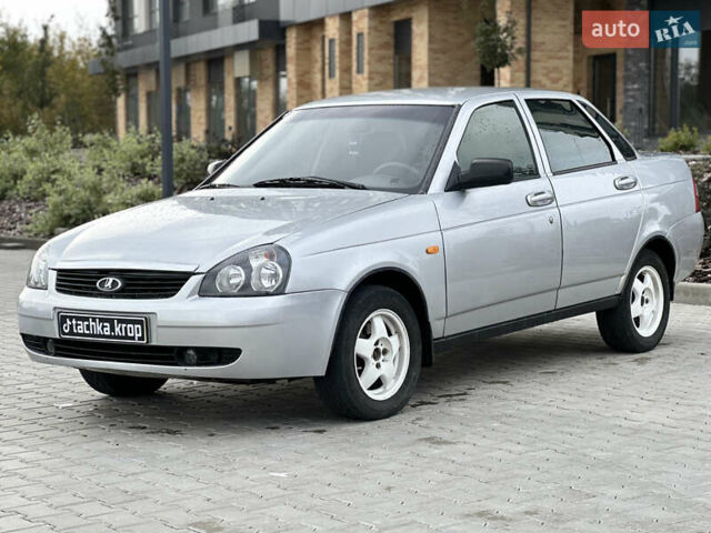 Сірий ВАЗ 2170 Priora, об'ємом двигуна 1.6 л та пробігом 150 тис. км за 2800 $, фото 5 на Automoto.ua