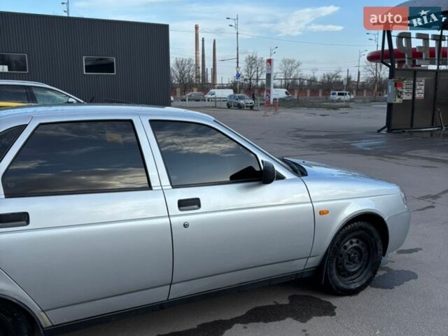 Серый ВАЗ 2170 Priora, объемом двигателя 1.6 л и пробегом 95 тыс. км за 3599 $, фото 6 на Automoto.ua