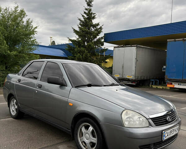 Сірий ВАЗ 2170 Priora, об'ємом двигуна 1.6 л та пробігом 235 тис. км за 2700 $, фото 1 на Automoto.ua