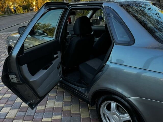 Сірий ВАЗ 2170 Priora, об'ємом двигуна 1.6 л та пробігом 208 тис. км за 3200 $, фото 7 на Automoto.ua