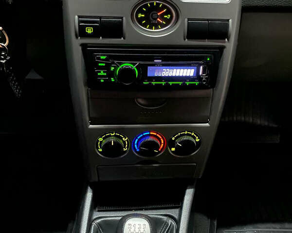 Сірий ВАЗ 2170 Priora, об'ємом двигуна 1.6 л та пробігом 85 тис. км за 4499 $, фото 15 на Automoto.ua