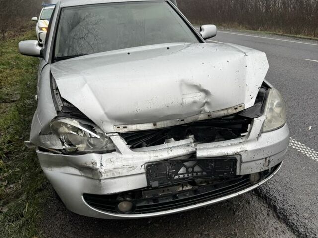 Сірий ВАЗ 2170 Priora, об'ємом двигуна 1.6 л та пробігом 213 тис. км за 1100 $, фото 7 на Automoto.ua