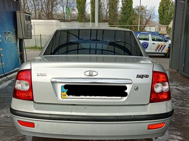 ВАЗ 2170 Priora 2011 в Павлограде на Automoto.ua Серый ВАЗ 2170 Priora, объемом двигателя 1.6 л и пробегом 250 тыс. км за 2600 $, фото 2 на Automoto.ua