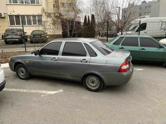 Серый ВАЗ 2170 Priora, объемом двигателя 1.6 л и пробегом 83 тыс. км за 4400 $, фото 3 на Automoto.ua