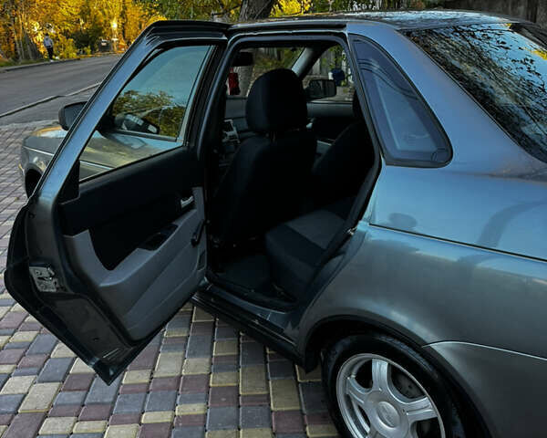 Сірий ВАЗ 2170 Priora, об'ємом двигуна 1.6 л та пробігом 208 тис. км за 3000 $, фото 11 на Automoto.ua