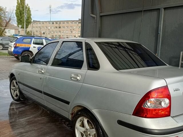 Сірий ВАЗ 2170 Priora, об'ємом двигуна 1.6 л та пробігом 250 тис. км за 2600 $, фото 4 на Automoto.ua