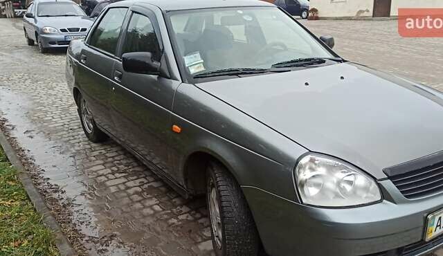 Серый ВАЗ 2170 Priora, объемом двигателя 0 л и пробегом 72 тыс. км за 2900 $, фото 2 на Automoto.ua