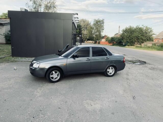 Серый ВАЗ 2170 Priora, объемом двигателя 1.6 л и пробегом 83 тыс. км за 4400 $, фото 2 на Automoto.ua