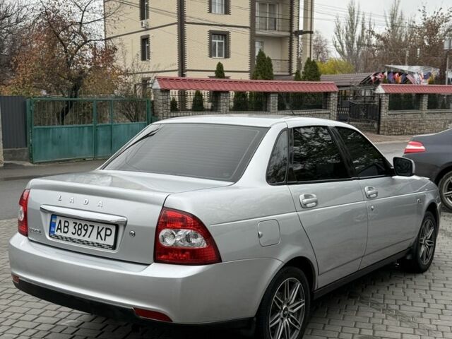 Серый ВАЗ 2170 Priora, объемом двигателя 1.6 л и пробегом 145 тыс. км за 3750 $, фото 4 на Automoto.ua