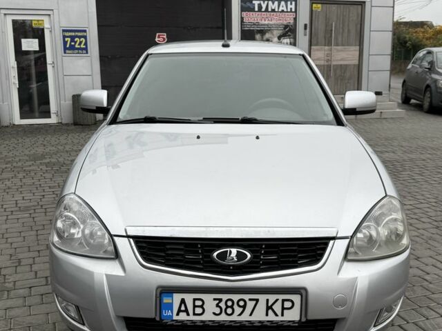 Серый ВАЗ 2170 Priora, объемом двигателя 1.6 л и пробегом 145 тыс. км за 3750 $, фото 2 на Automoto.ua