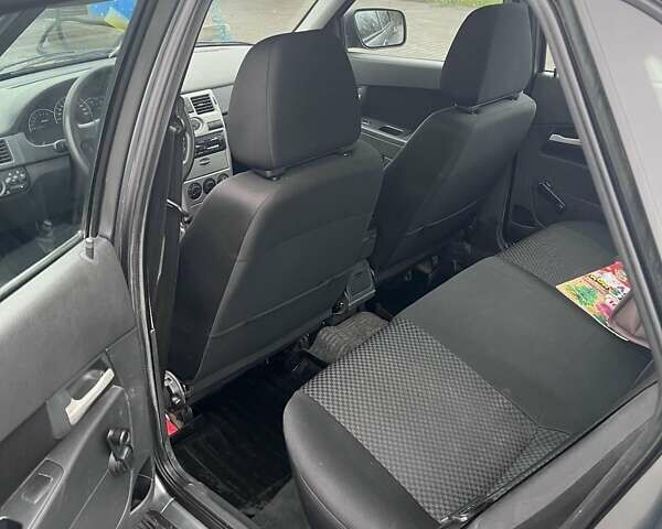 Серый ВАЗ 2170 Priora, объемом двигателя 1.6 л и пробегом 111 тыс. км за 3999 $, фото 15 на Automoto.ua