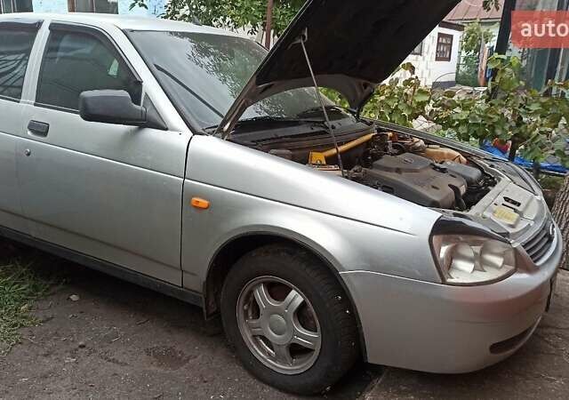 ВАЗ 2170 Priora 2011 у Кропивницькому (Кіровограді) на Automoto.ua Сірий ВАЗ 2170 Priora, об'ємом двигуна 1.6 л та пробігом 164 тис. км за 2500 $, фото 5 на Automoto.ua