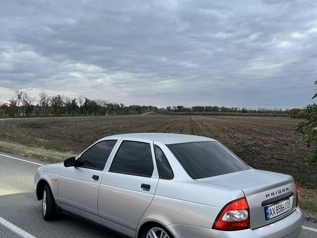 Серый ВАЗ 2170 Priora, объемом двигателя 1.6 л и пробегом 138 тыс. км за 3600 $, фото 1 на Automoto.ua