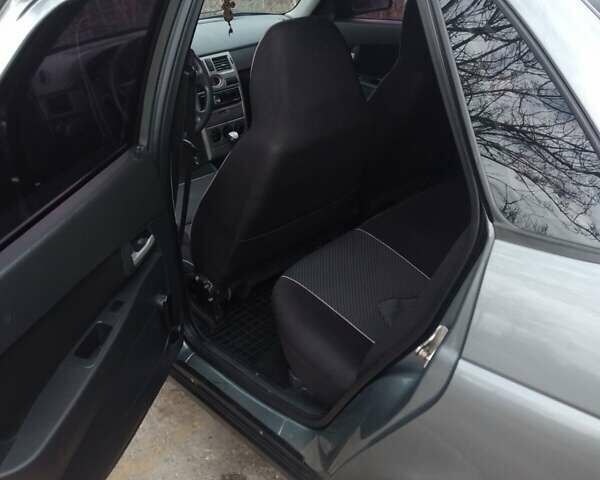 ВАЗ 2170 Priora 2011 у Березовке на Automoto.ua Сірий ВАЗ 2170 Priora, об'ємом двигуна 1.6 л та пробігом 180 тис. км за 4000 $, фото 5 на Automoto.ua