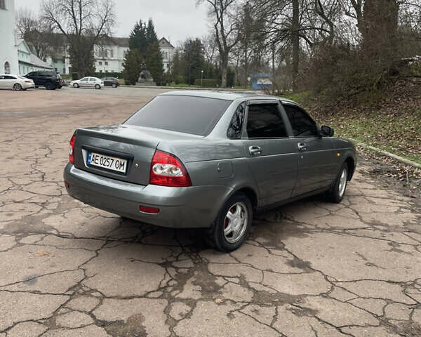 Серый ВАЗ 2170 Priora, объемом двигателя 1.6 л и пробегом 220 тыс. км за 2900 $, фото 6 на Automoto.ua