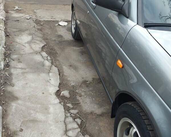 ВАЗ 2170 Priora 2011 у Березовке на Automoto.ua Сірий ВАЗ 2170 Priora, об'ємом двигуна 1.6 л та пробігом 180 тис. км за 4000 $, фото 2 на Automoto.ua