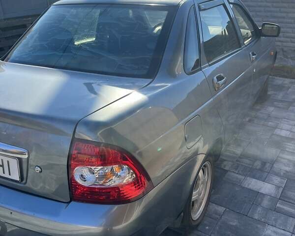 Серый ВАЗ 2170 Priora, объемом двигателя 1.6 л и пробегом 150 тыс. км за 2800 $, фото 2 на Automoto.ua