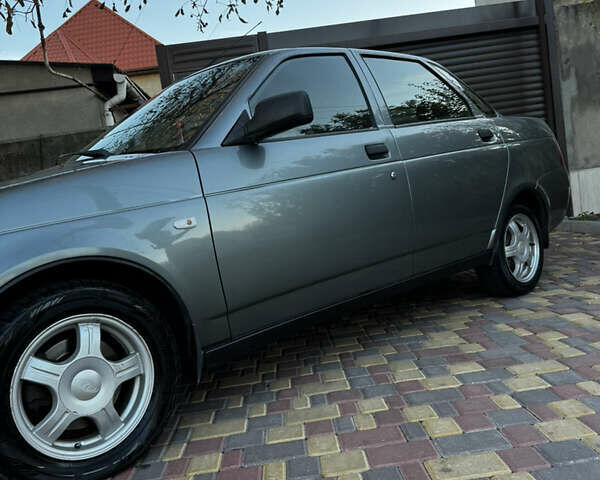 Сірий ВАЗ 2170 Priora, об'ємом двигуна 1.6 л та пробігом 208 тис. км за 3000 $, фото 4 на Automoto.ua