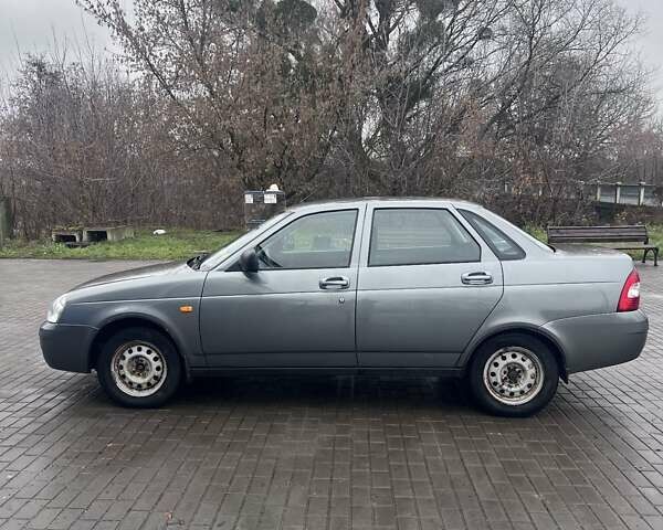 Серый ВАЗ 2170 Priora, объемом двигателя 1.6 л и пробегом 111 тыс. км за 3999 $, фото 6 на Automoto.ua