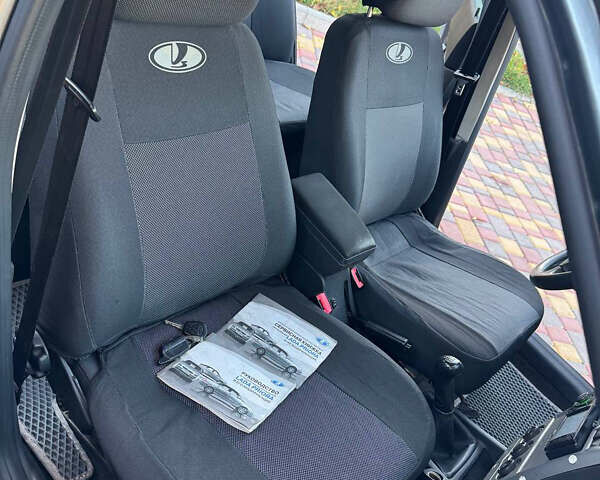 Сірий ВАЗ 2170 Priora, об'ємом двигуна 1.6 л та пробігом 208 тис. км за 3000 $, фото 31 на Automoto.ua